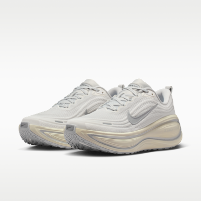 NIKE公式】ナイキ ボメロ プラス メンズ ロード ランニングシューズ